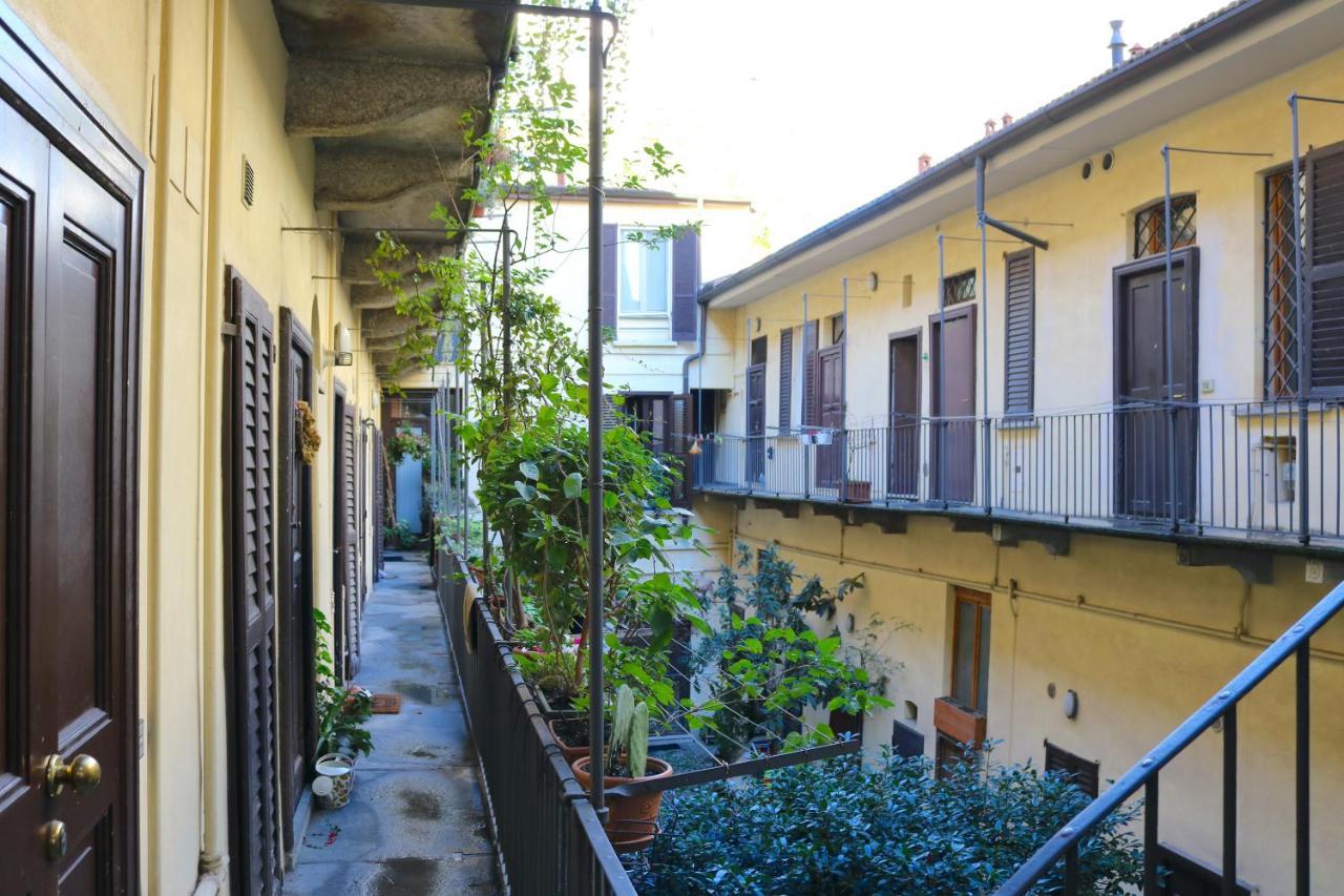 Charming Apartment In The Navigli District - 4 People — Photos 1